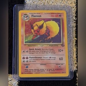 Flareon 1999 Jungle #19/64 1st Edition Holo